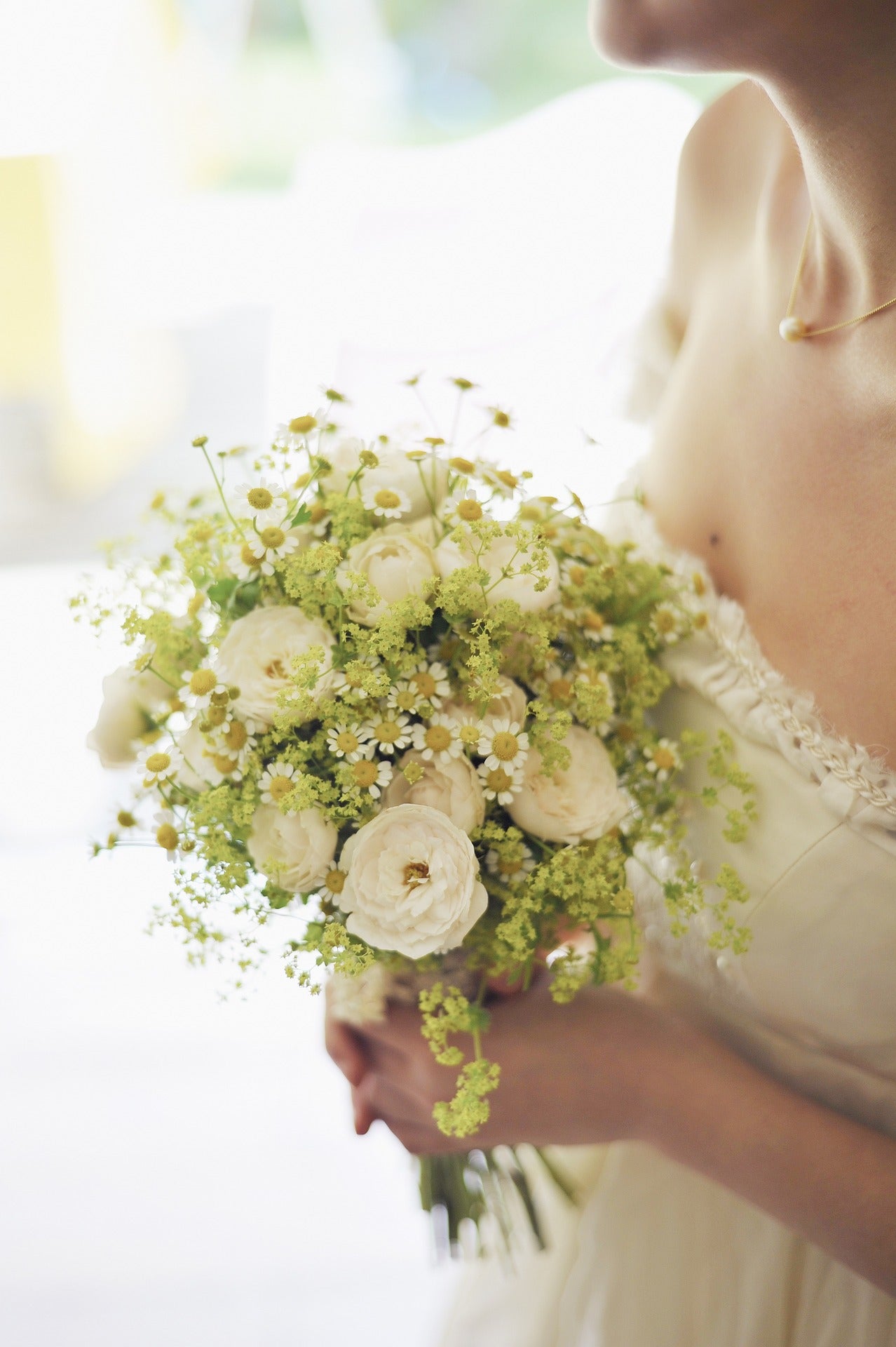 Bouquet de mariage avec petites fleurs